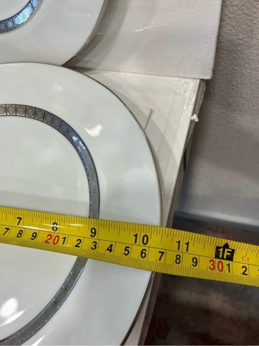 Set of 10-white & silver dinner plates by harmony house candleglow 3644 Japan